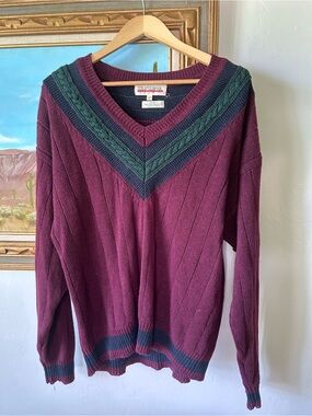 Men's V-Neck Cable Accent Sweater - Burgundy/Green